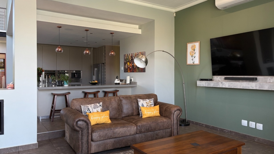 4 Bedroom Property for Sale in Grimbeeck Park North West